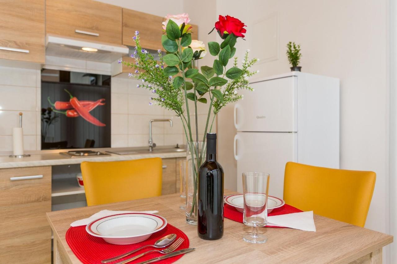 Comfortable Modern Studio With Shaded Patio Spalato Esterno foto